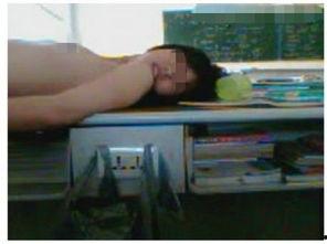 教室门视频,一窥校园日常瞬间